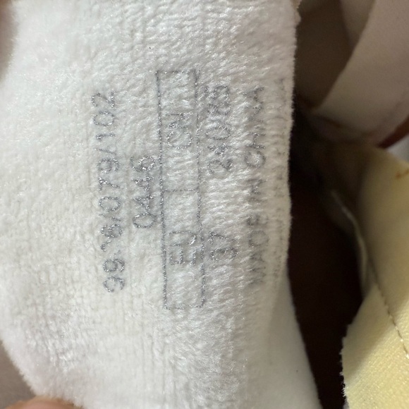 Stradivarius Beige Block Heel Boots - Picture 6 of 6